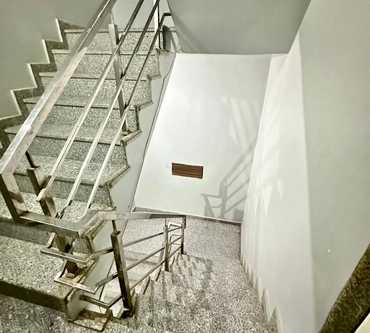 Hotel Pgh, Varanasi ! Fully-Air-Conditioned Hotel At Prime Location With Wifi- Availablity, Near Kashi Vishwanath Temple And Ganga Ghat, Luxurious Rooms